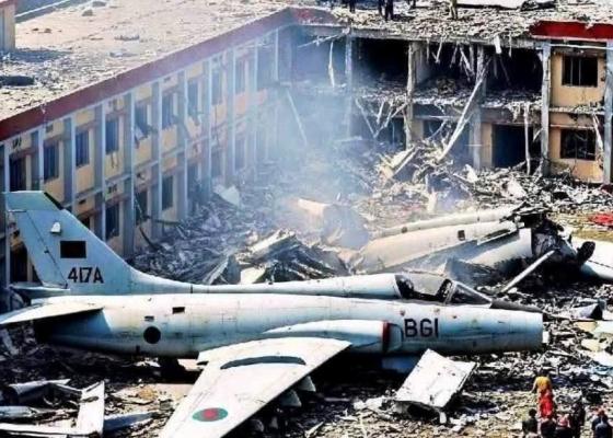 बाङ्ग्लादेशमा सेनाको विमान विद्यालयमा ठोक्कियो, कम्तीमा १९ जनाको मृत्यु