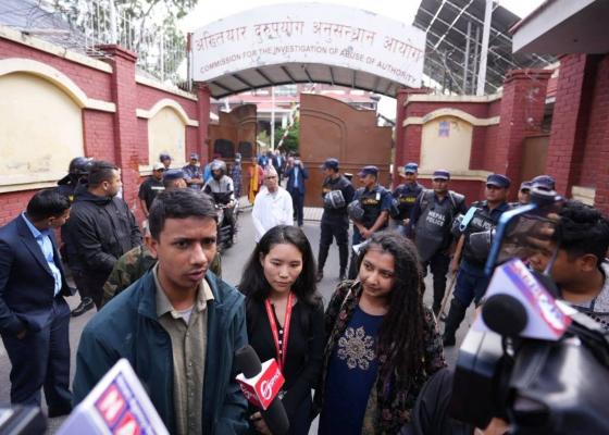 प्रमुख आयुक्तसहित अख्तियारका सबै आयुक्तको राजीनामा माग्दै जेनजीले बुझाए दबाबपत्र
