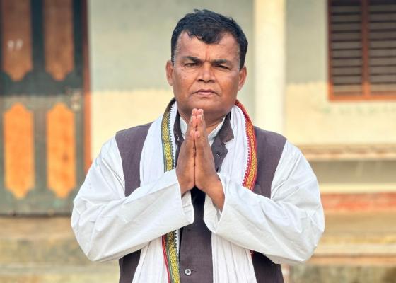 सिरहा ३ का जसपा उम्मेदवार अशेश्वर यादवसहित ५ जना पक्राउ सिरहा ३ का जसपा उम्मेदवार अशेश्वर यादवसहित ५ जना पक्राउ