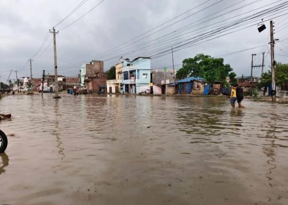 सामान्य वर्षामै  जलमग्न सिरहा नगरक्षेत्र