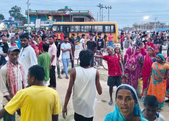 स्वास्थ्य केन्द्रमै नाबालकको सर्पदंशले मृत्यु, लापर्वाही गरेको भन्दै स्थानीयले गरे तोडफोड
